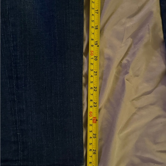 Women’s True Religion Jeans. - Picture 3 of 8